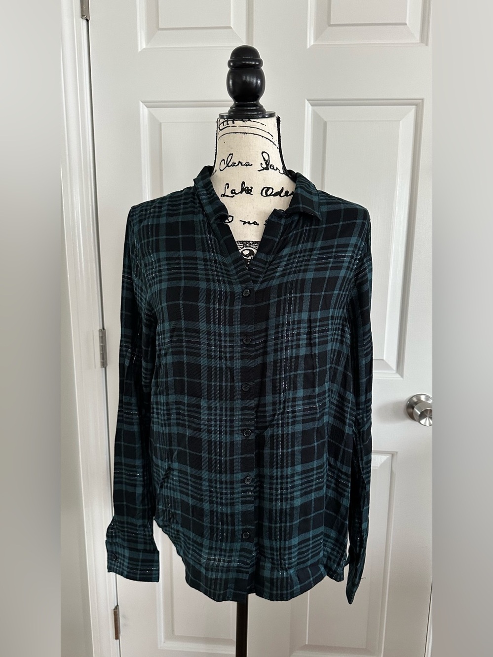 NWT Thread & Supply Womens Black and Green/Teal Button Down Long Sleeve Shirt XL